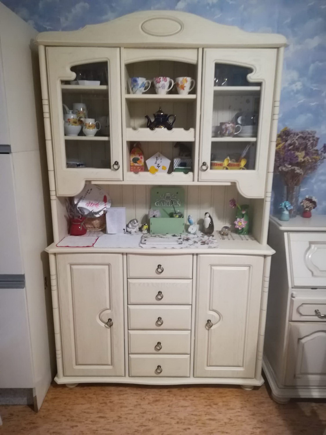 Сервант Айно 3-створчатый