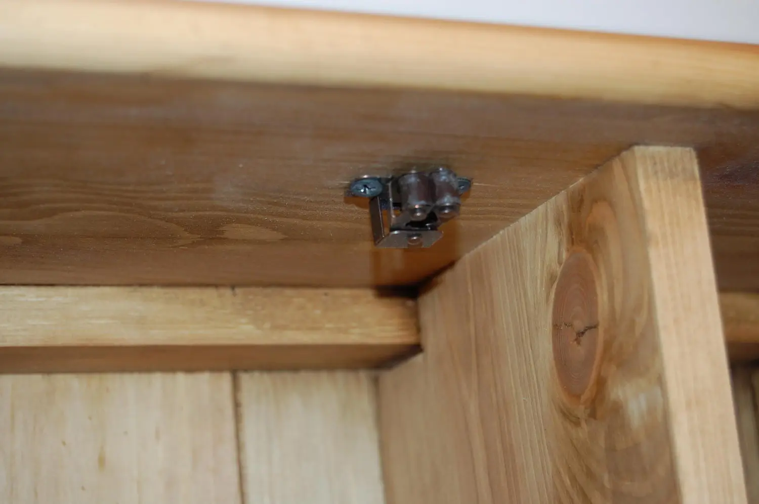 Шкаф настенный ETAC 02